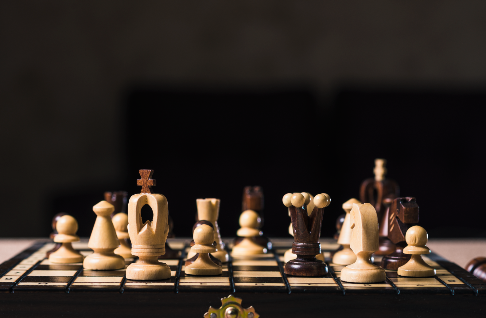 Do Chaturanga ao xadrez! Oficina no Espaço do Conhecimento UFMG convida  público a se divertir com jogo de tabuleiro-Espaço do Conhecimento UFMG